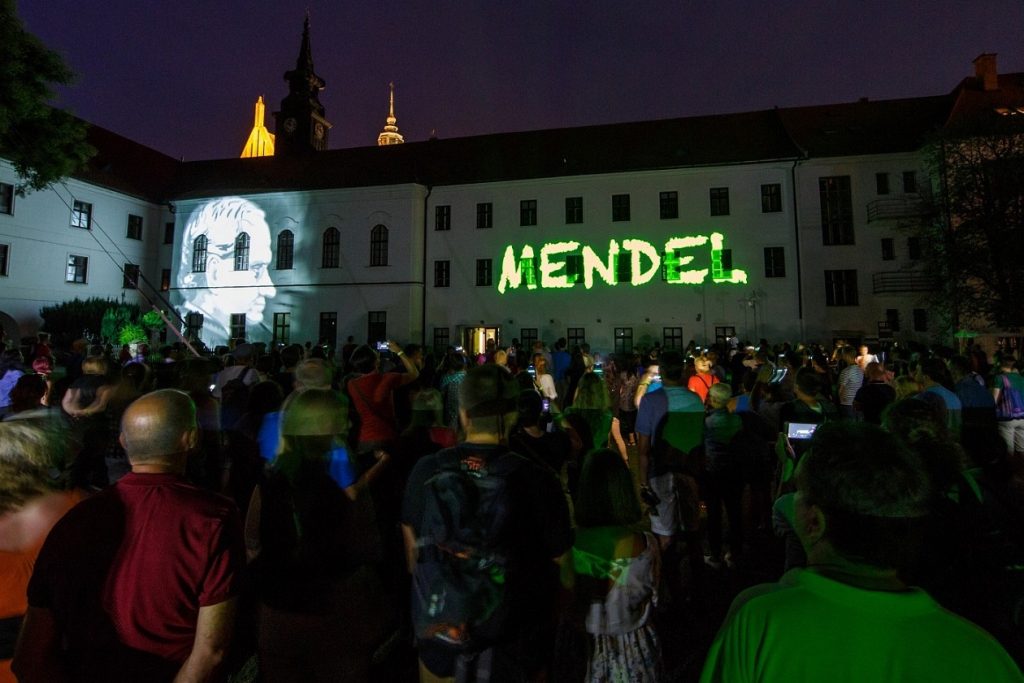 “Mendel is… A beekeeper” Festival Honoring Famous Brno Scientist “Mendel is… A beekeeper” Festival Honoring Famous Brno Scientist
