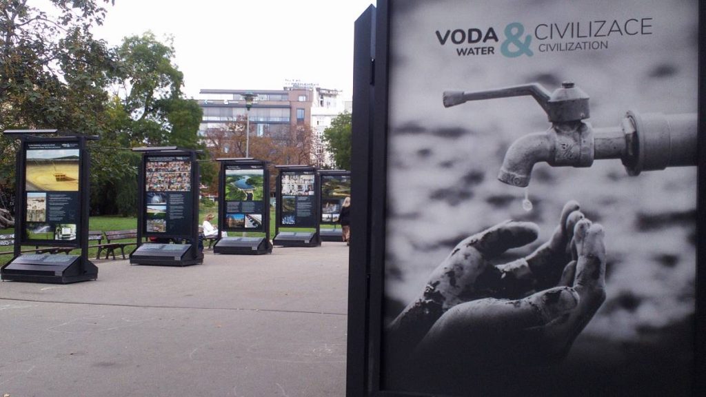Dramatic New Photo-Exhibition on Moravské Namesti To Highlight Our Society’s Fragile Relationship With Water Dramatic New Photo-Exhibition on Moravské Namesti To Highlight Our Society’s Fragile Relationship With Water