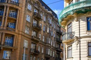 Br(u)no: When the Pot Boils Over Br(u)no: When the Pot Boils Over