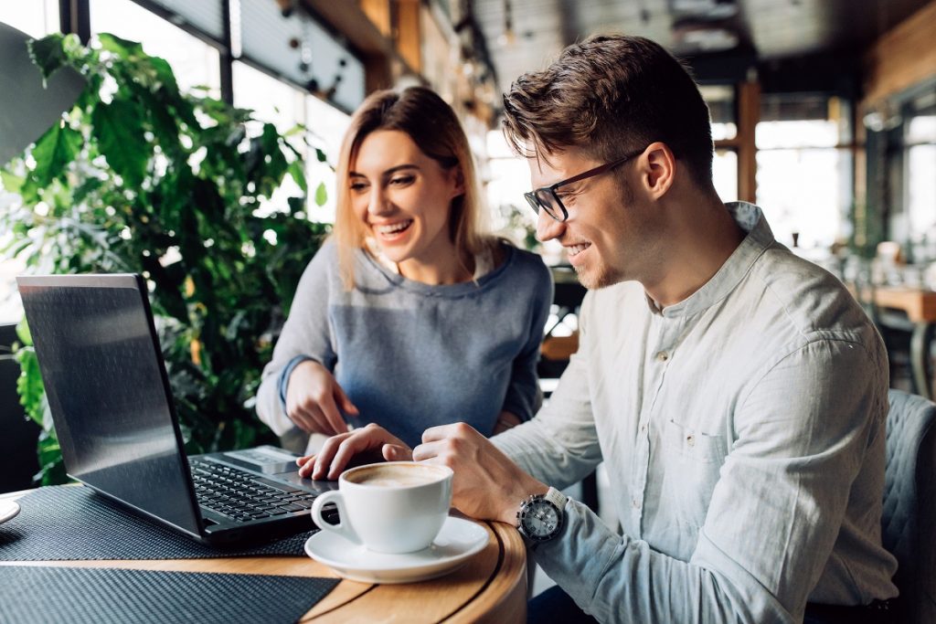 Czechs Report Above EU-Average Satisfaction With Their Personal Relationships Czechs Report Above EU-Average Satisfaction With Their Personal Relationships