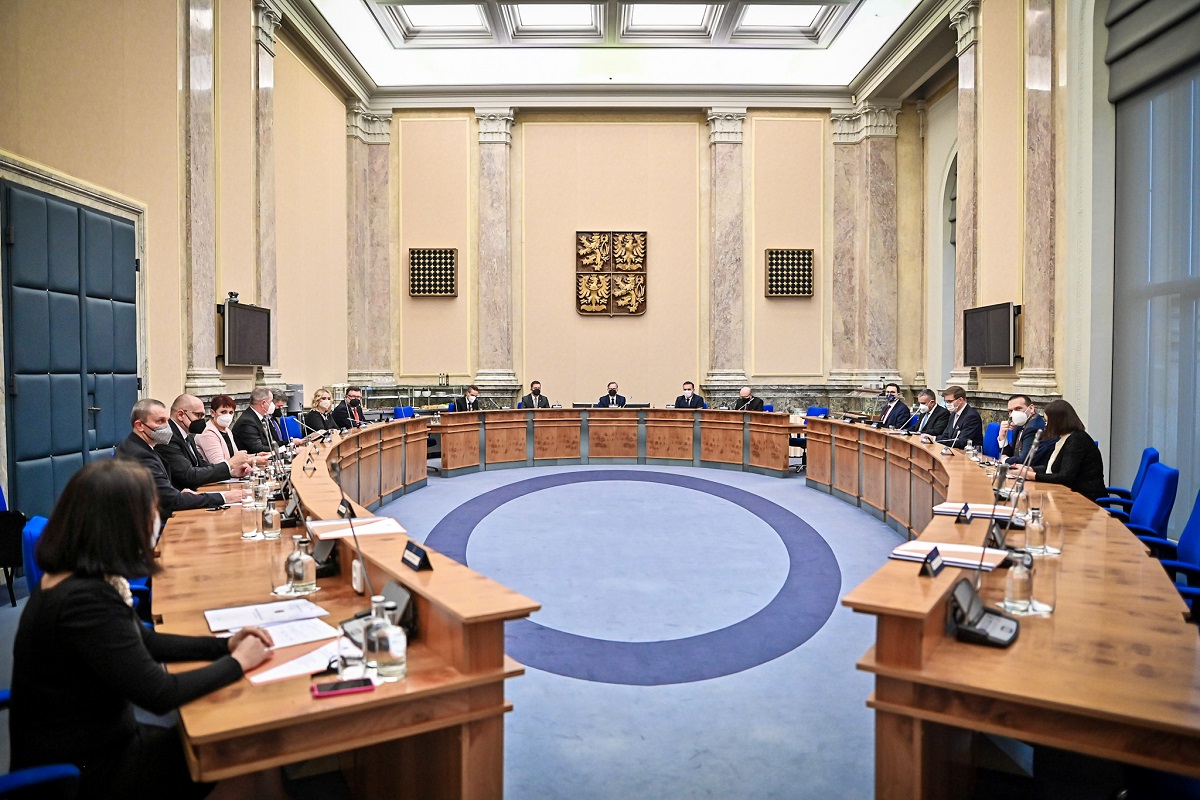 First Meeting Of Fialas Cabinet Credit Vlada.cz  