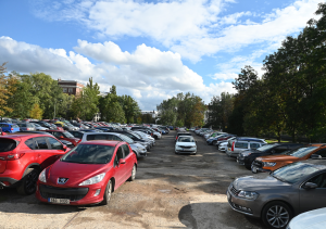 Šumavská Parking Lot To Be Cleared By Monday Ahead of Construction of New Parking Facility
